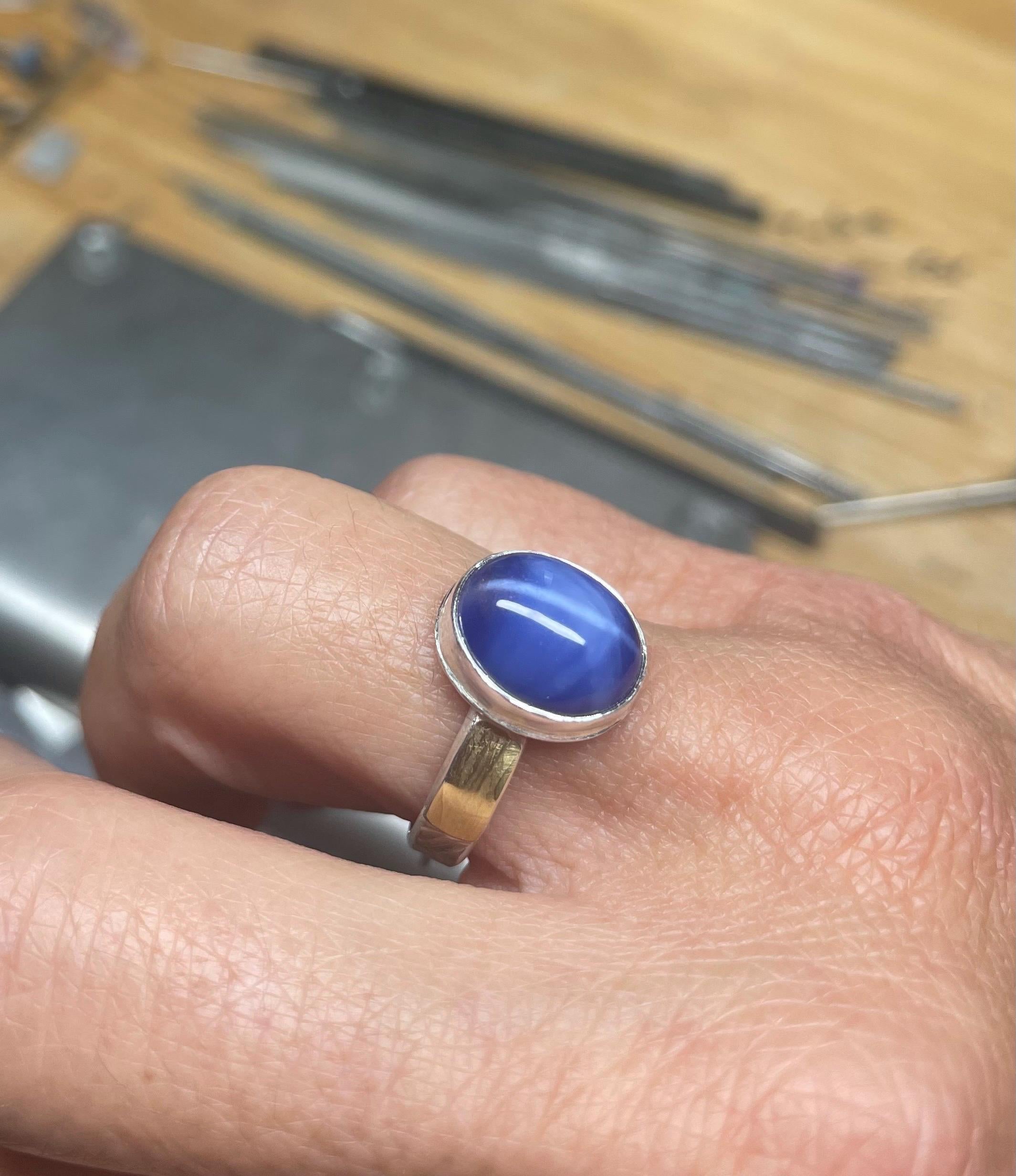 Star Sapphire Ring: Mixed Metal, 18K Gold Accents, Blue Stone, US Size 8