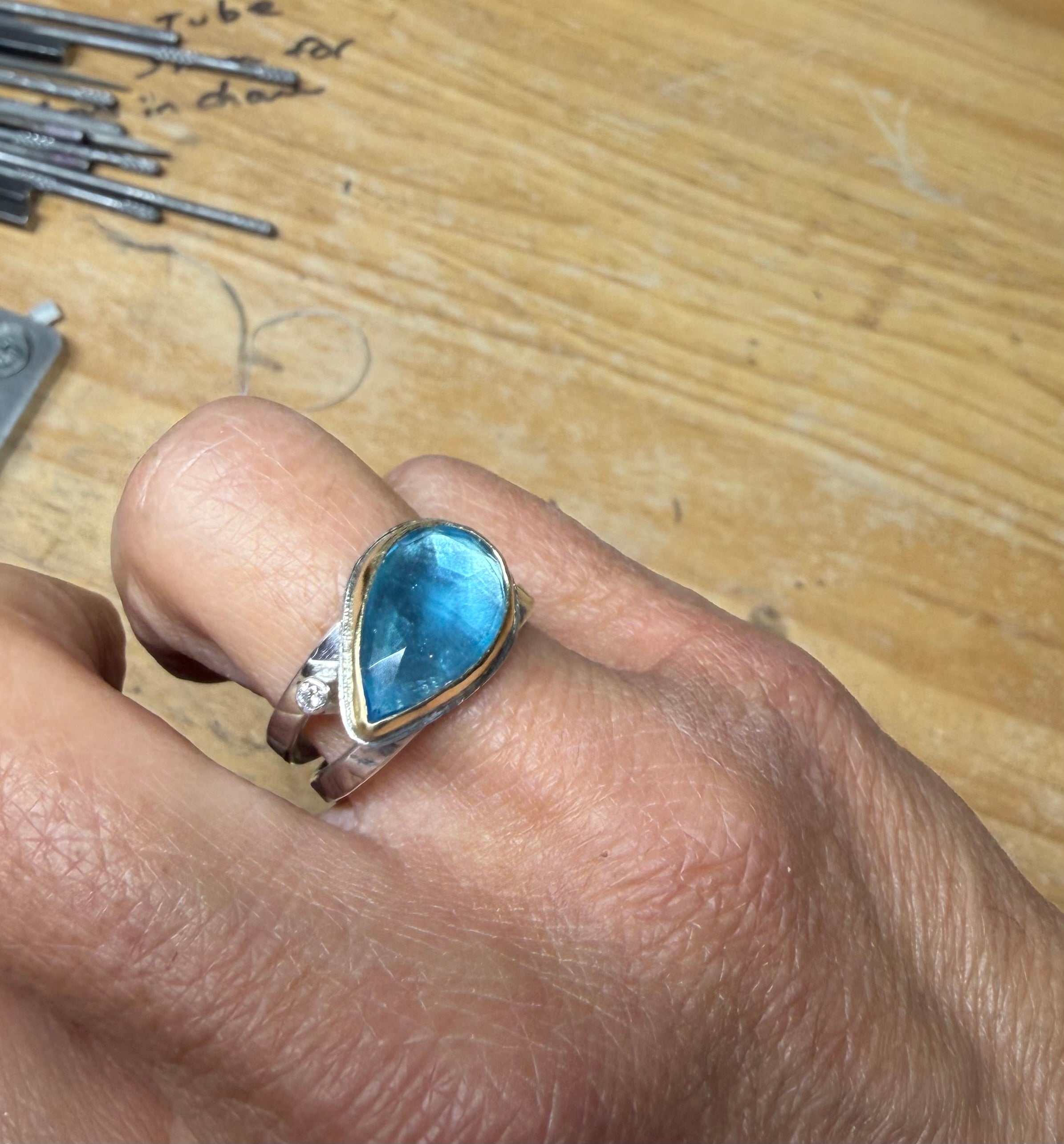 Rose-Cut Swiss Blue Topaz Ring – 18K Gold & Sterling Silver